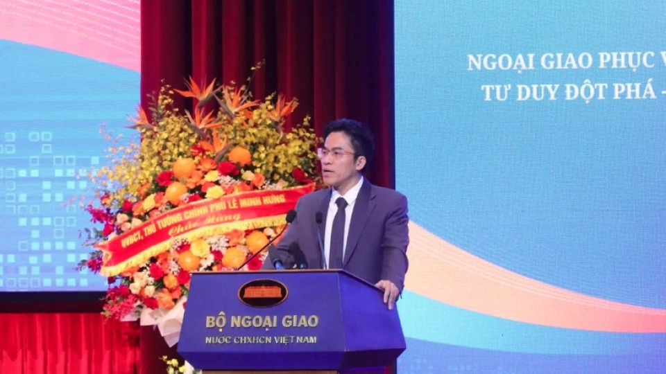 vietnamese-ambassador-to-the-united-arab-emirates-uae-nguyen-thanh-diep-speaks-at-the-conference.jpg