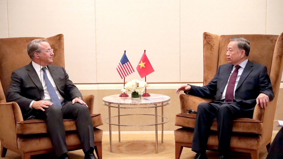 23-09_tong-bi-thu-chu-tich-nuoc-to-lam-tiep-ong-troy-rohrbaugh-dong-chu-tich-ngan-hang-jpmorgan-chase.jpg