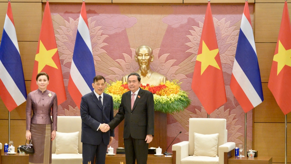 Chủ tịch Quốc hội Trần Thanh Mẫn hội kiến Nhà vua Vương quốc Thái Lan