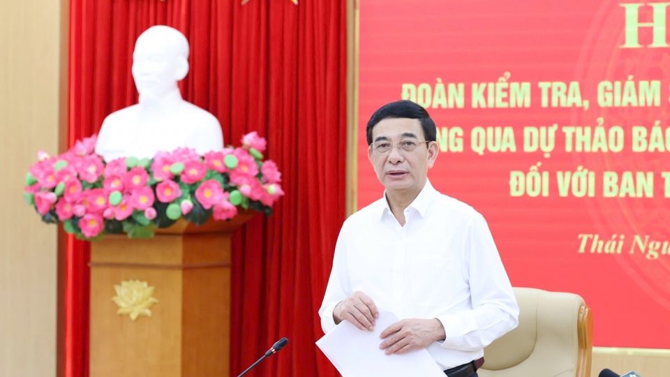 doan-kiem-tra-225-thai-nguyen-dai-tuong-phan-van-giang-4.jpg