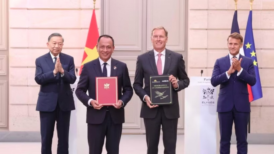 france-vietnam.jpg