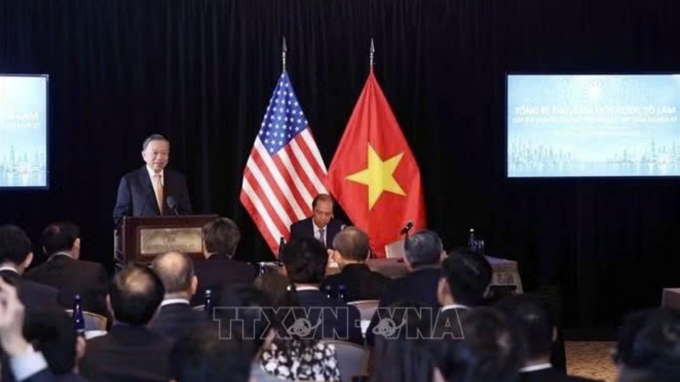 general-secretary-and-state-president-to-lam-meets-with-overseas-vietnamese-experts-and-intellectuals.jpg