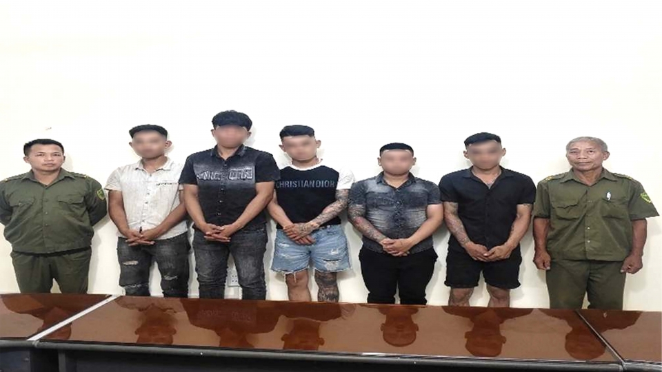 ha-noi-khoi-to-5-doi-tuong-gay-roi-trat-tu-cong-cong.jpg