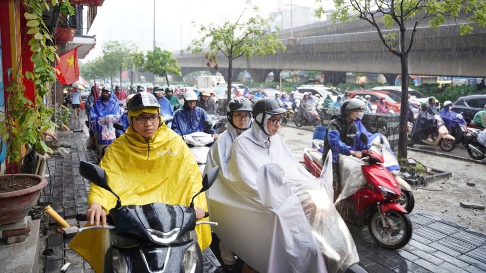 hanoi-flood-heavy-rain-8.jpg