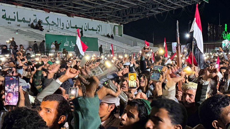 houthi-supporter.jpg