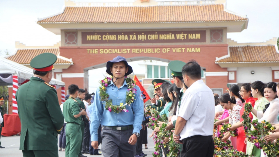 Tiễn Đội K lên đường, tiếp nối hành trình tìm đồng đội trên đất Campuchia