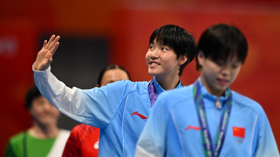 kinh-ngu-13-tuoi-cua-trung-quoc-gianh-2-hcv-asiad-2026-2.jpg
