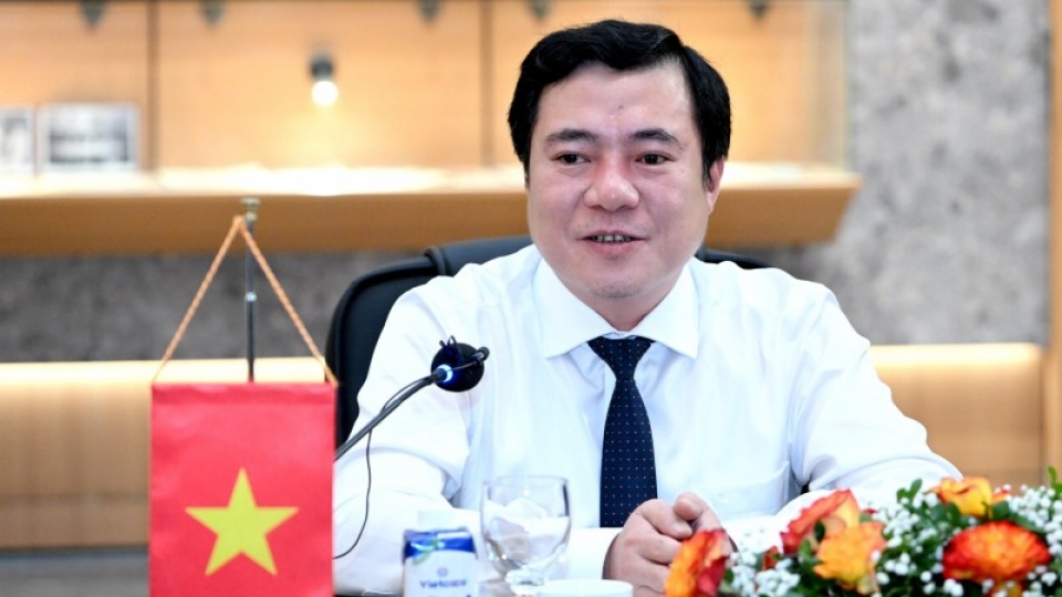 nguyen-sinh-nhat-tan.jpg