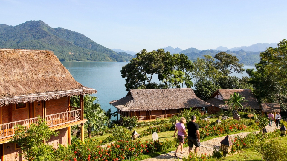 rs-khach-quoc-te-mai-chau-hoa-binh-phu-tho.jpg