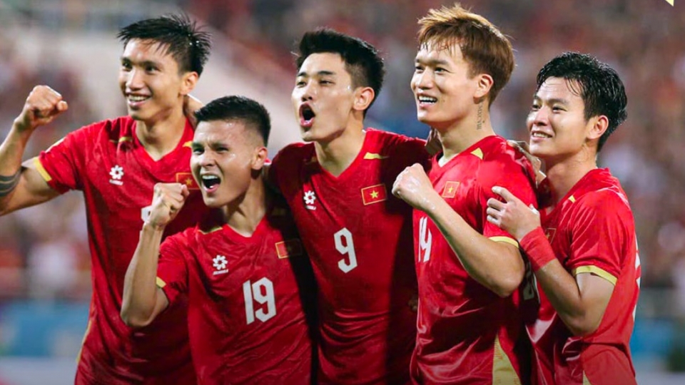 vietnam-team.jpg