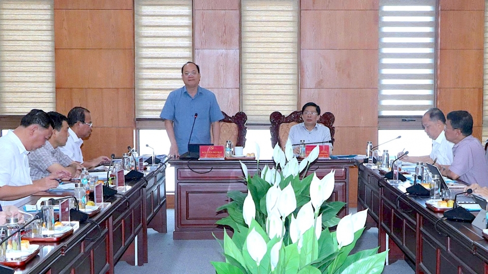 1-ong-nguyen-ho-hai-bi-thu-tinh-uy-ca-mau-phat-bieu-tai-buoi-lam-viec.jpg