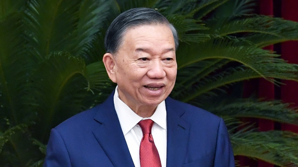 be-mac-hoi-nghi-trung-uong-4-khoa-14.5.jpg