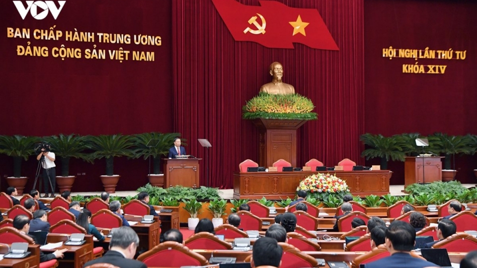 be-mac-hoi-nghi-trung-uong-4-khoa-14.jpg