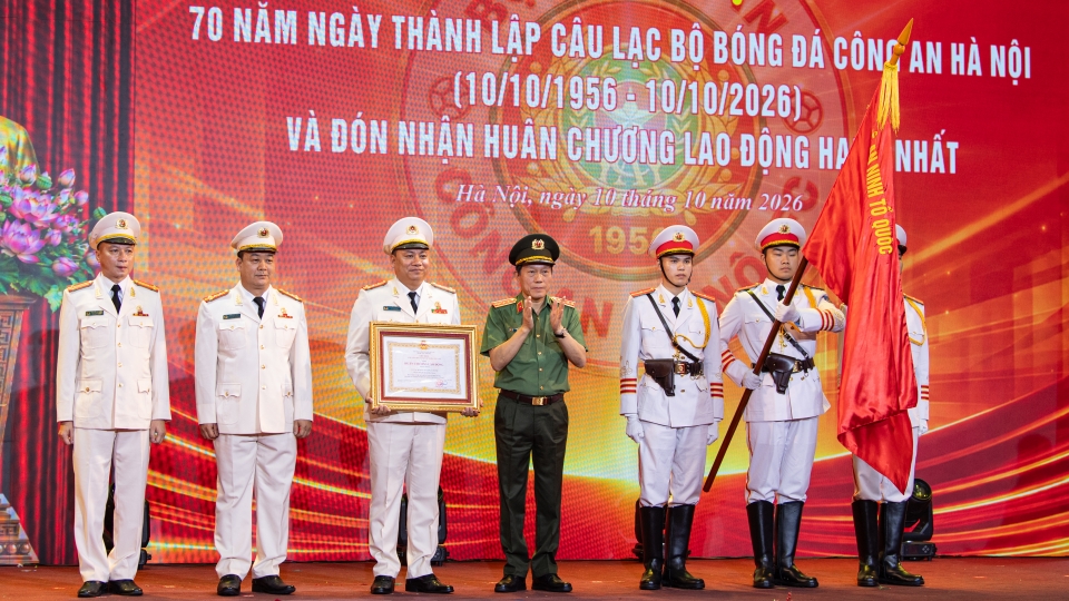 cahn-nhan-huan-chuong-lao-dong.jpg