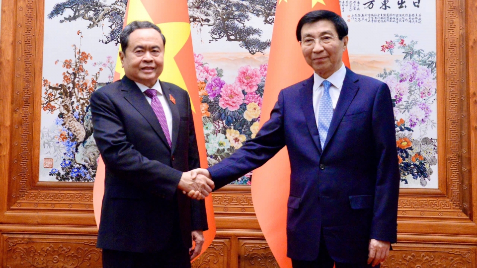 chu-tich-quoc-hoi-hoi-dam-11.jpg