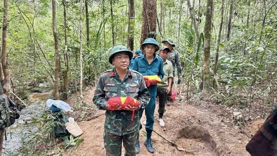 hanh-trinh-dua-hai-cot-2-liet-si-tro-ve-voi-dong-doi-que-huong-va-gia-dinh.jpeg