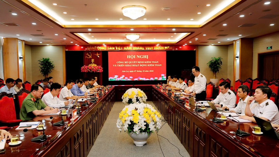 hoi-nghi.jpg