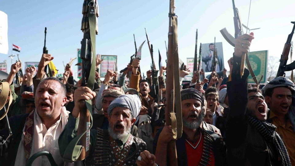 houthi-supporter-2.jpg