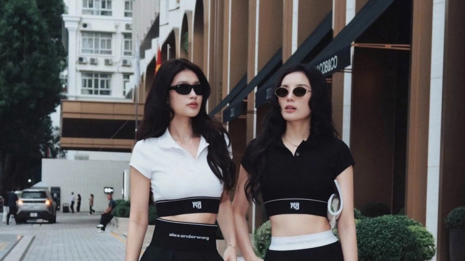 Sao Việt 1-10: Thiên Ân, Kỳ Duyên nắm tay dạo phố