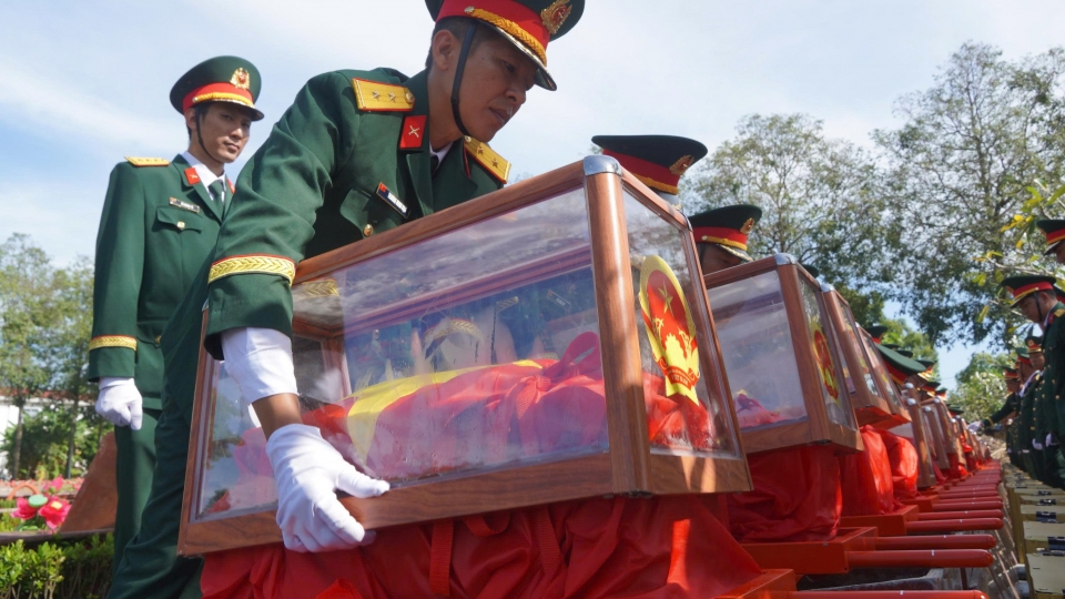 le-vieng-truy-dieu-va-an-tang-120-hai-cot-liet-si-se-dien-ra-ngay-15-thang-10-tai-nghia-trang-liet-si-thanh-pho-can-tho.jpg