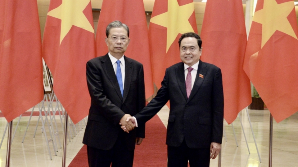 national-assembly-president-tran-thanh-man-holds-talks-with-chairman-of-the-standing-committee-of-the-national-peoples-congress-of-china-zhao-leji-august-31-2025.jpg