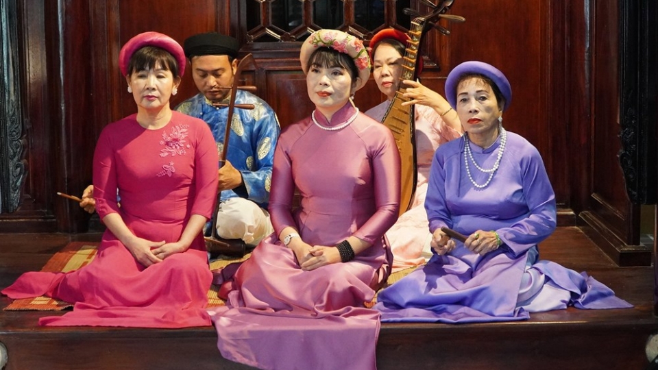 nhung-loi-ca-tu-chau-huong-vien-anh2-1-foos.jpg