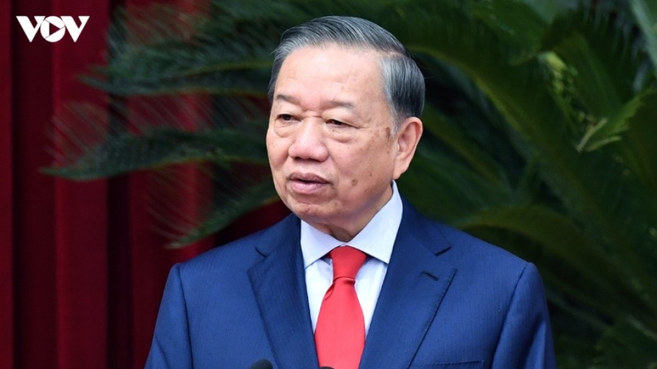 party-and-state-leader-to-lam.jpg