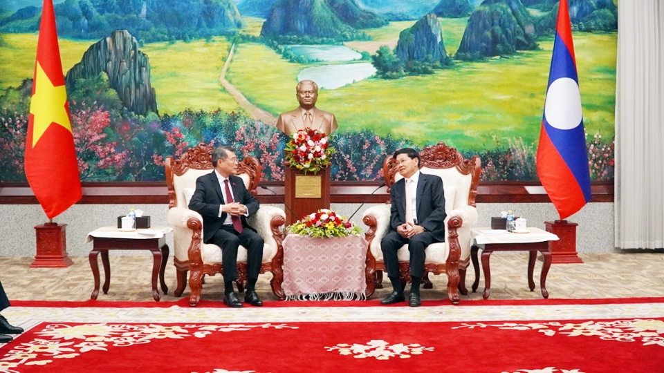 prime-minister-le-minh-hung-and-party-general-secretary-and-state-president-of-laos-thongloun-sisoulith.jpg