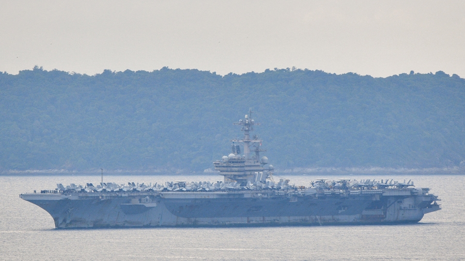 tau-san-bay-uss-george-h.-w.-bush.jpg