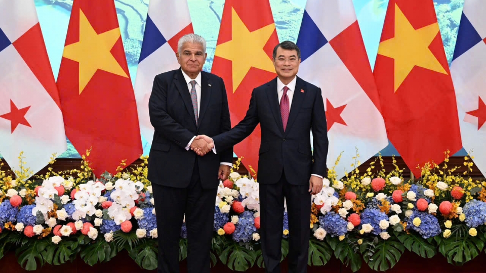 thu-tuong-le-minh-hung-panama-2.jpg