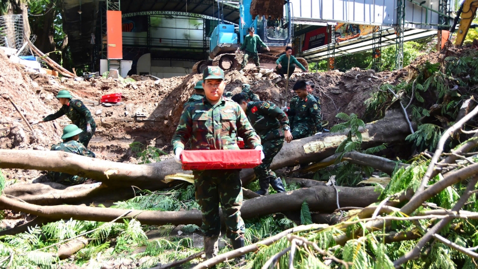 tim-thay-4-hai-cot-liet-si-trong-ngay-27-10.jpg