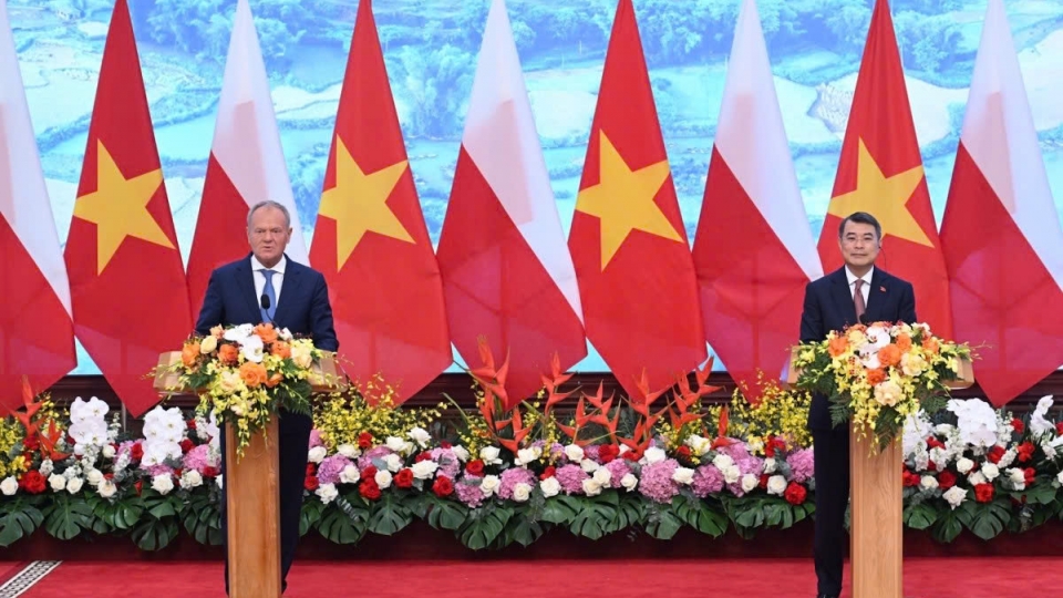 vietnam-and-poland-upgrade-relations-to-strategic-partnership.jpg