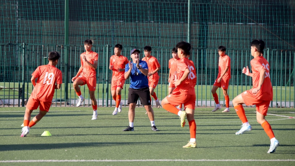 vietnam-u15-team.jpg