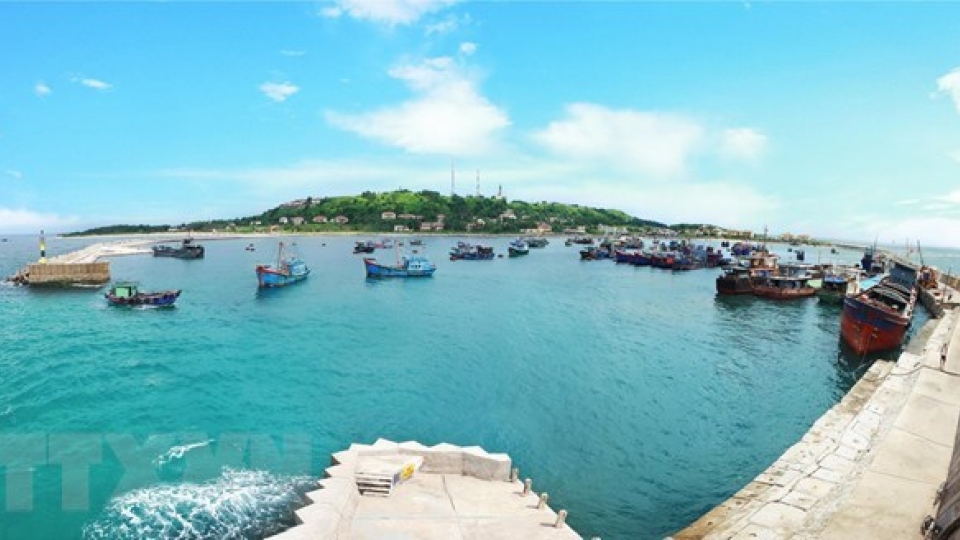 Artesian wells discovered in Bach Long Vy island district