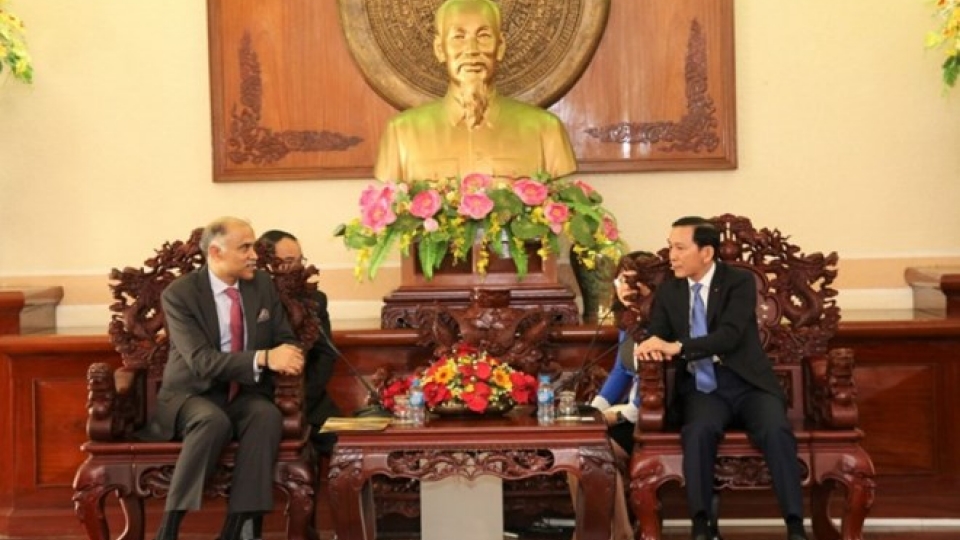 Can Tho, India step up economic, technical collaboration
