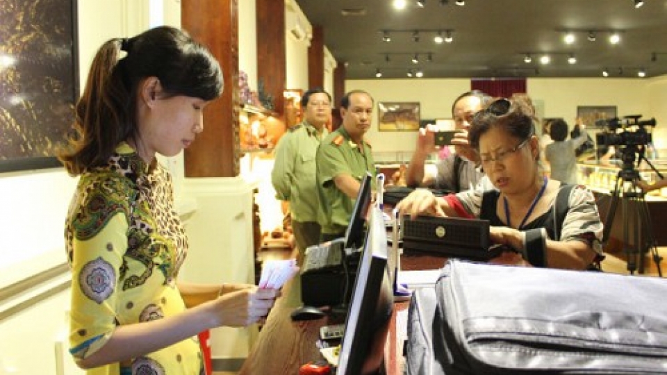 Famed Vietnamese resort town faces risks from Chinese arrivals