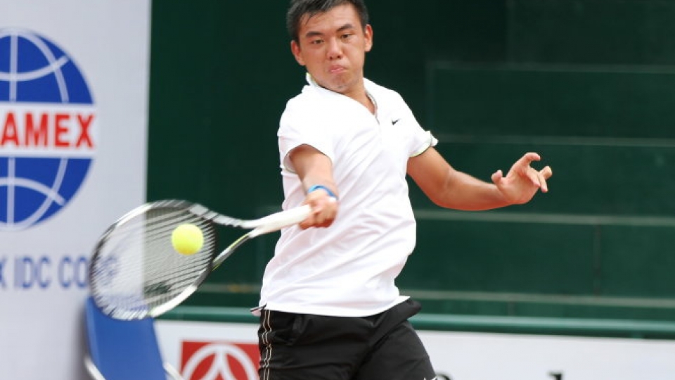 Hoang Nam falters in doubles play in China