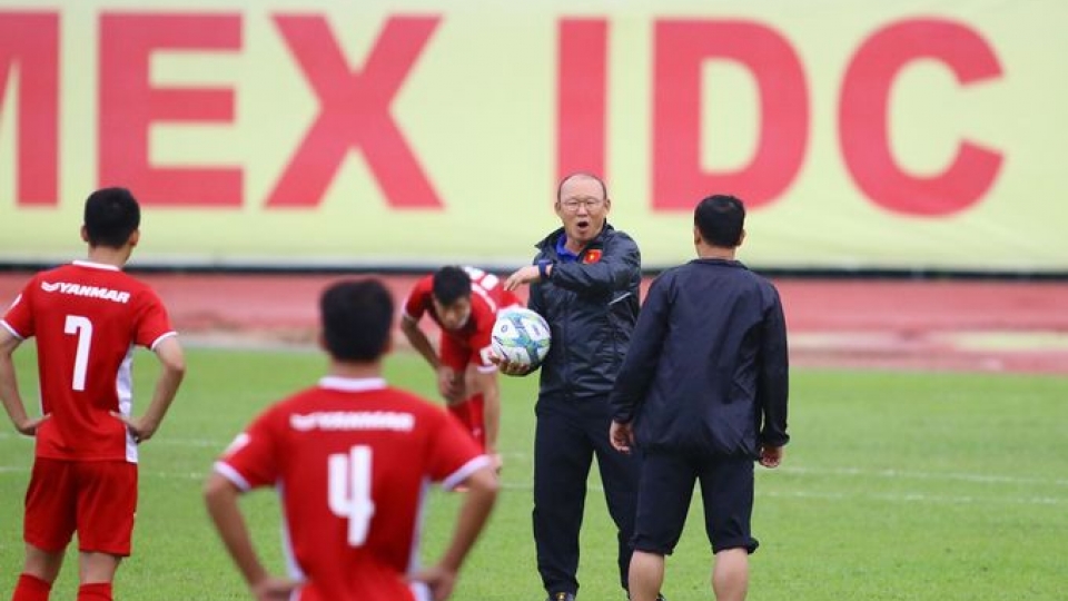 Olympic Vietnam squad train ahead ASIAD 2018