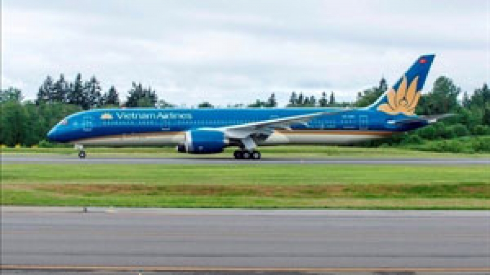 Boeing, Vietnam Airlines sign pilot-training agreement