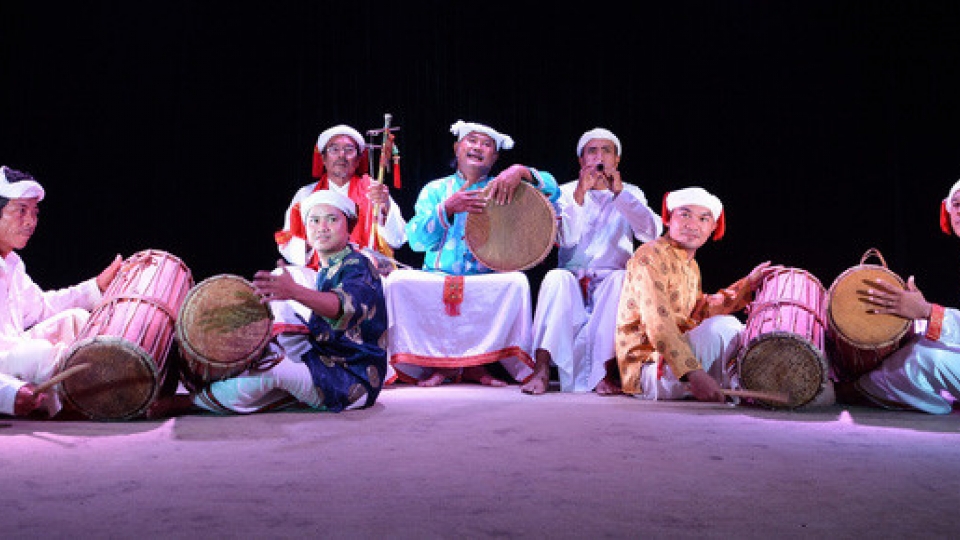 Seaphony Orchestra makes debut in Vietnam Ethnic Music Concert