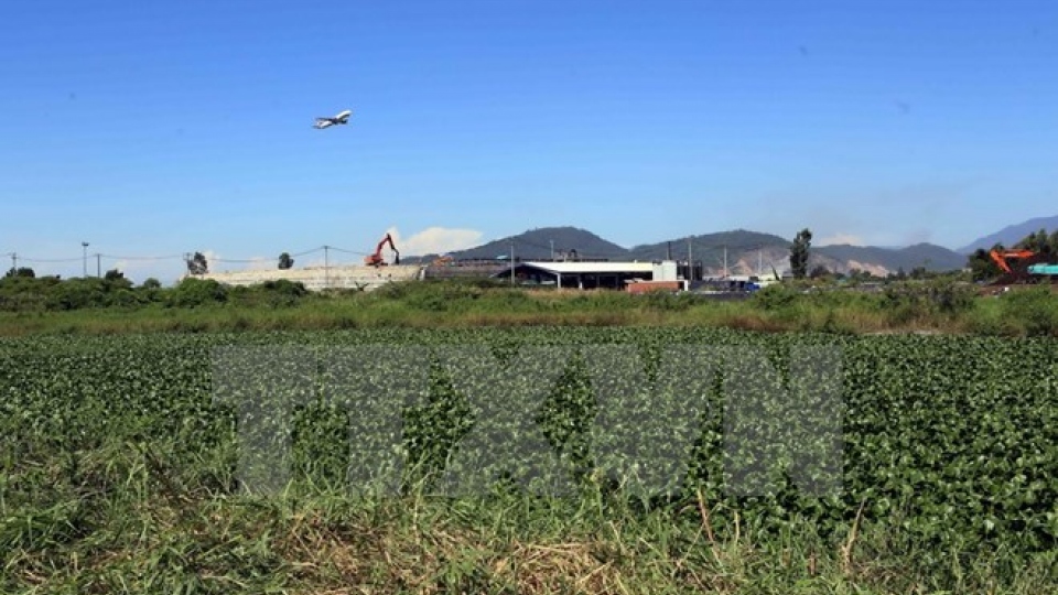 Detoxified land handed over for expansion of Da Nang airport