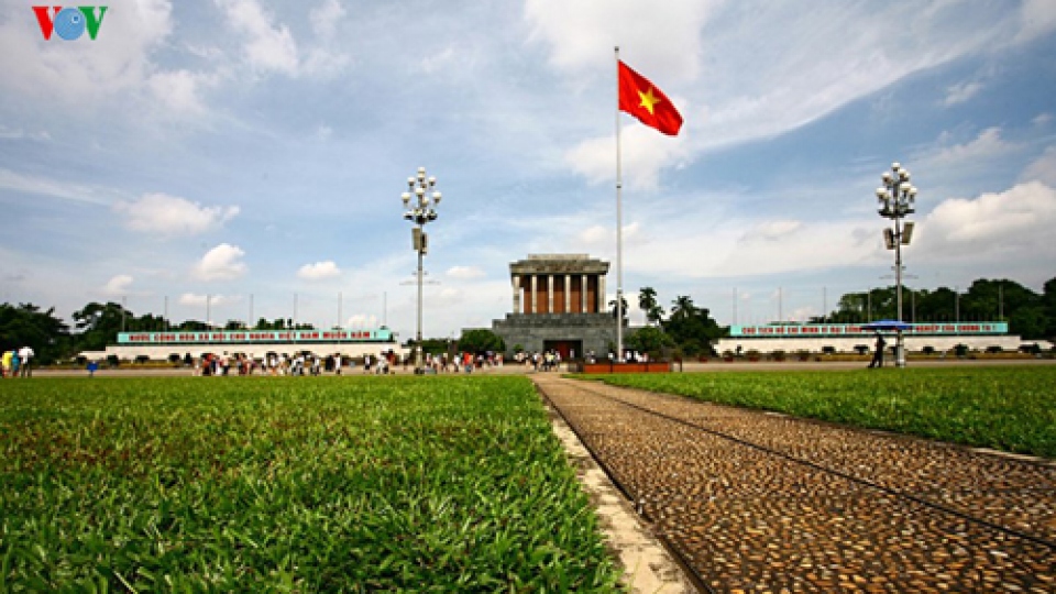 Hanoi autumn- a romantic season