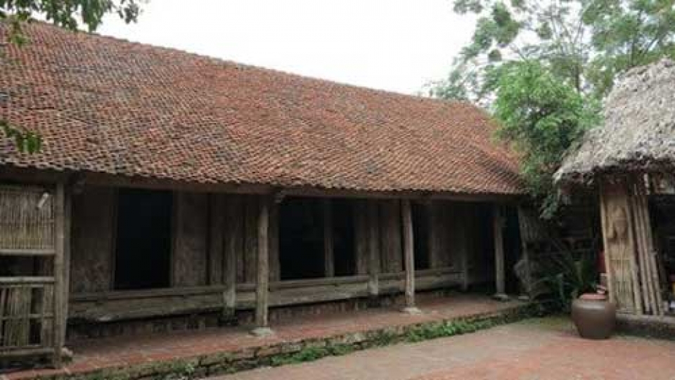 Antique houses in Duong Lam village to be repaired