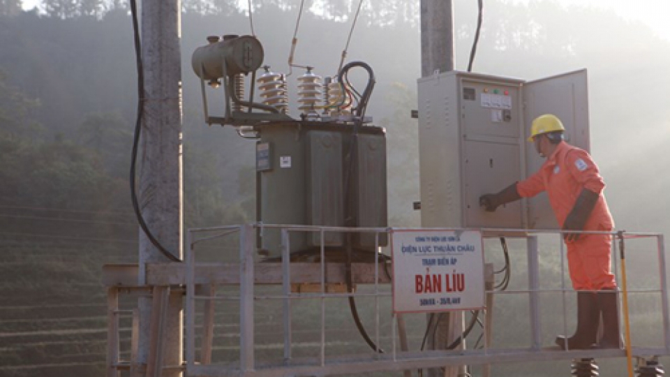 Mountainous districts access electricity before Tet