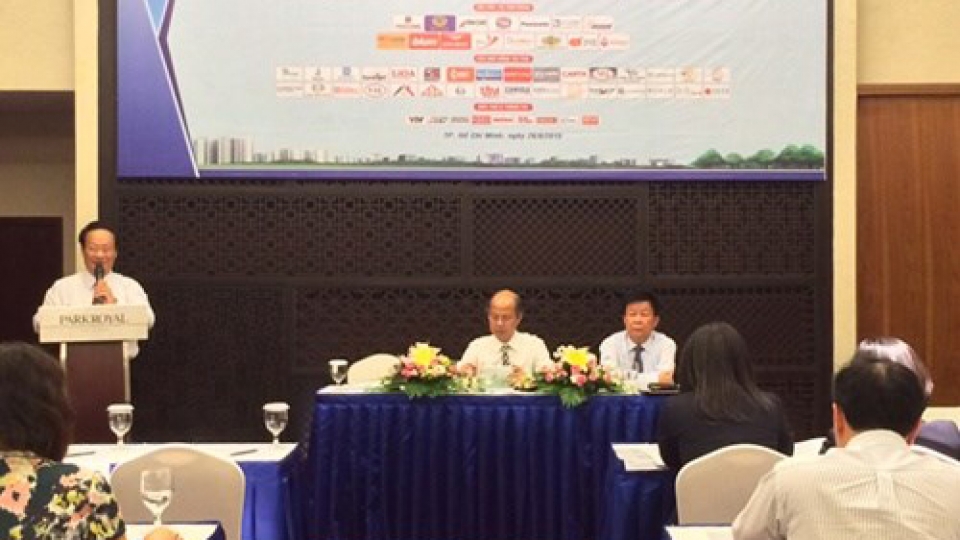 About 800 firms join Vietbuild Expo