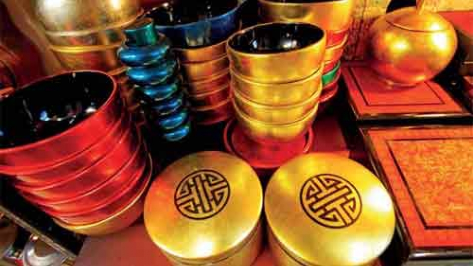Vietnamese handicraft gifts enthrall Singaporeans