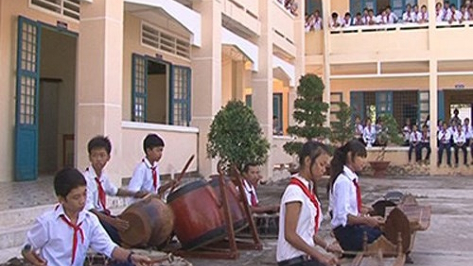 khmer_students_QUSS.jpg