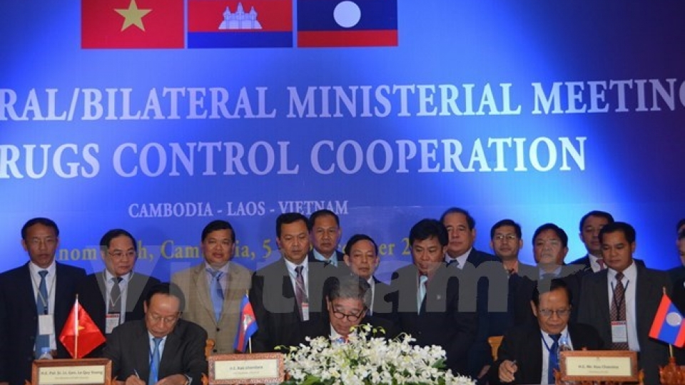 Vietnam, Laos, Cambodia boost partnership in fighting drug crimes
