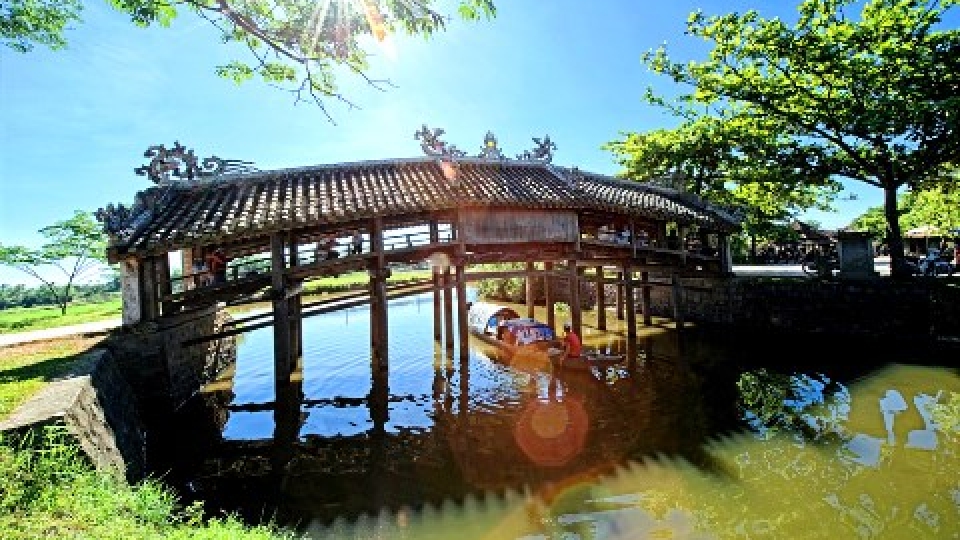 Roof-tiled bridge in Thua Thien Hue to get renovation