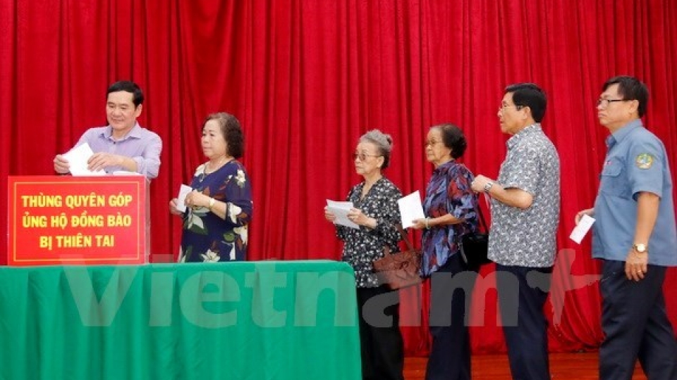 Overseas Vietnamese in Laos help disaster victims